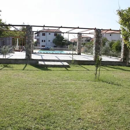 Levantes קאלה נרה