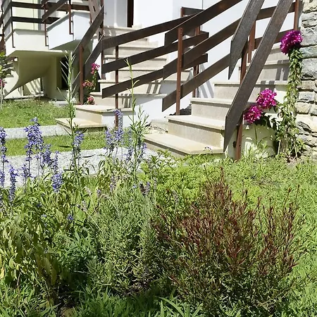 Levantes קאלה נרה