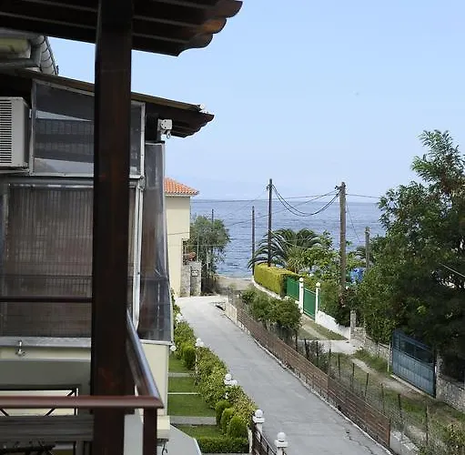 Levantes Βίλα Καλά Νερά